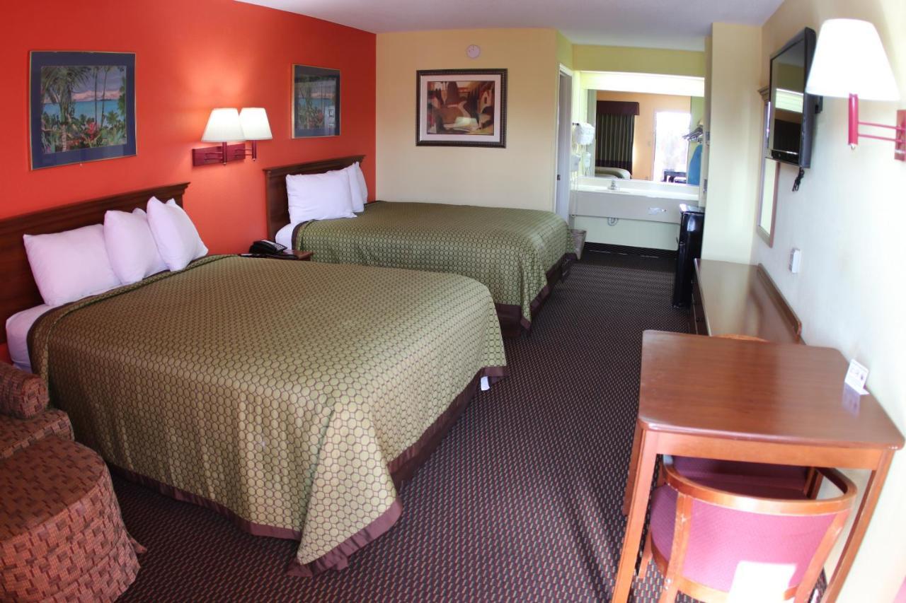 Budget Inn & Suites Hawkinsville Bagian luar foto