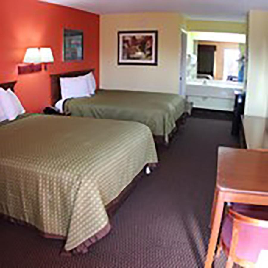 Budget Inn & Suites Hawkinsville Bagian luar foto