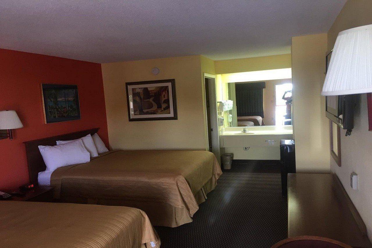 Budget Inn & Suites Hawkinsville Bagian luar foto