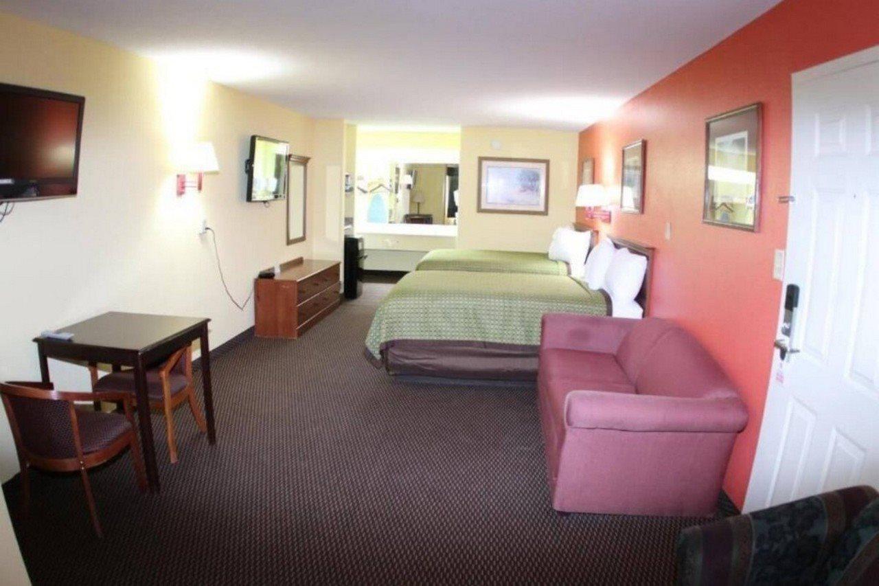 Budget Inn & Suites Hawkinsville Bagian luar foto