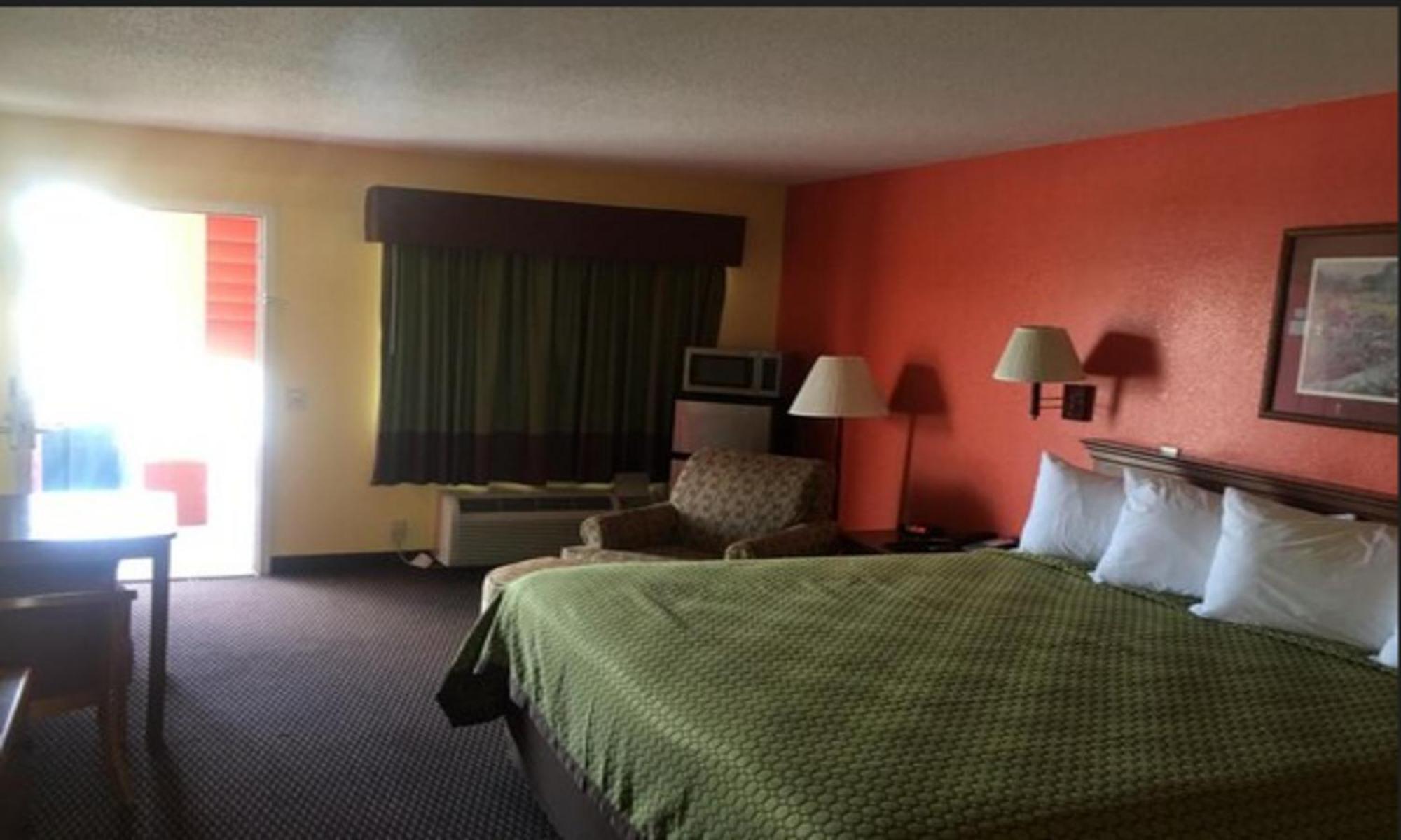 Budget Inn & Suites Hawkinsville Bagian luar foto